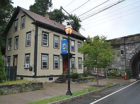 2nd image of 78 King St #1
