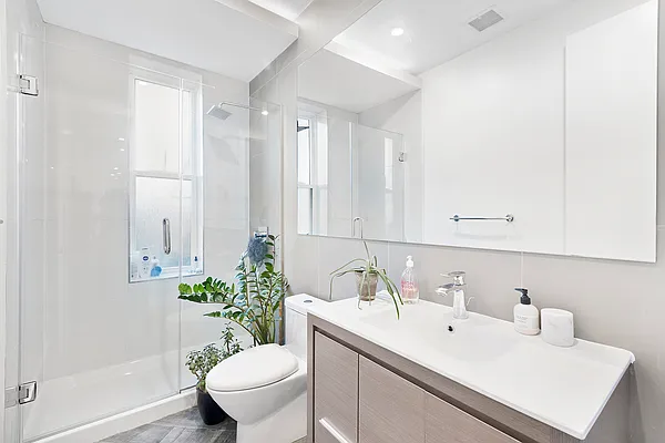 Rented by MNS | media 17