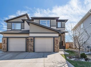 2292 Casey Cres SW, Edmonton, AB T6W3M8