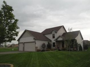 1679 Squirrel Way, New Richmond, WI 54017