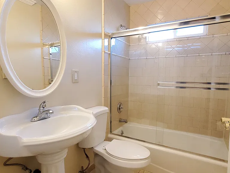 6211 Cloverhill Dr — Photo 5