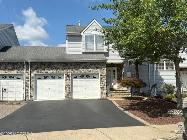 28 Warbler Rd