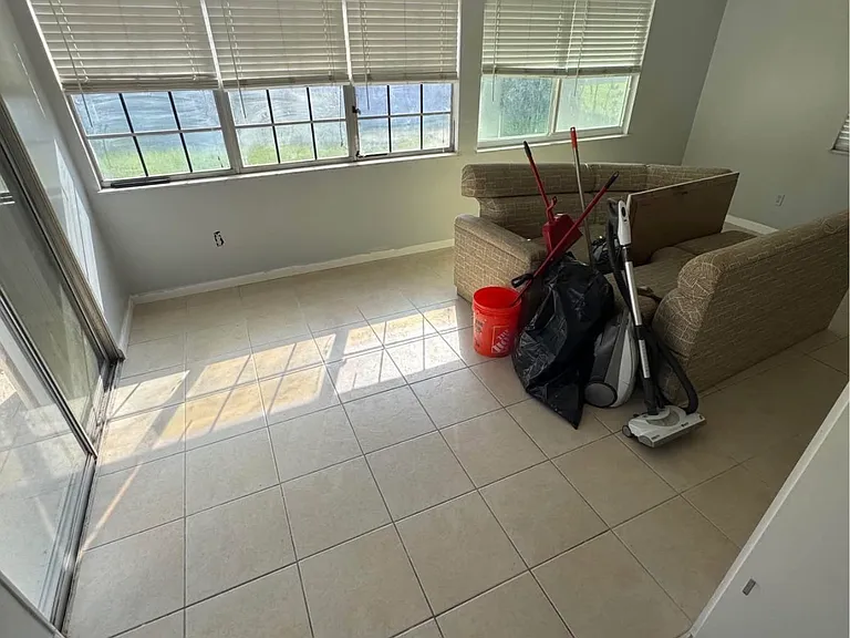 5778 SE Pine Ave — Photo 11