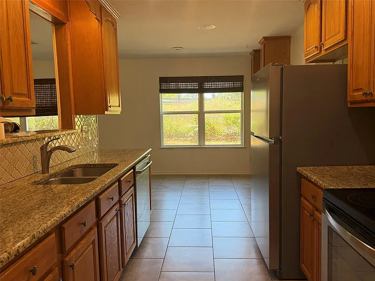 801 Brushy Creek Dr — Photo 4
