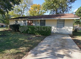 920 Pineview Rd, Birmingham, AL 35228