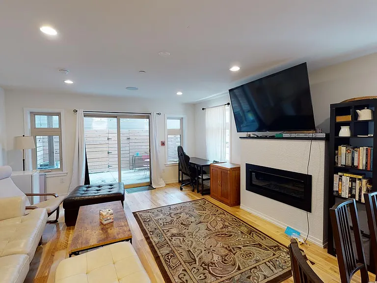 1013 S 12th St — Photo 1