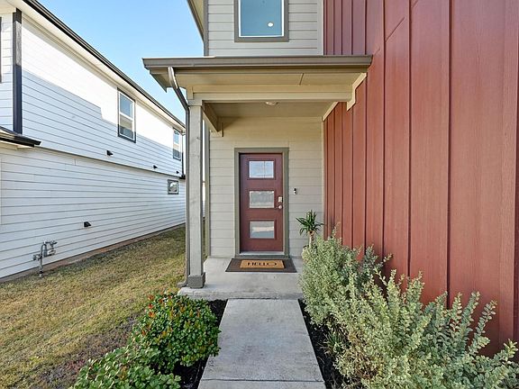 2nd image of 522 Wilshire Rd