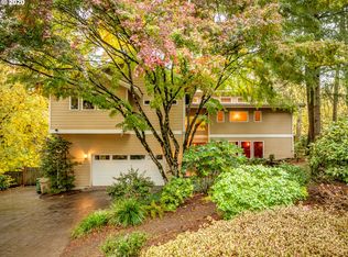 6 Essex Ct, Lake Oswego, OR