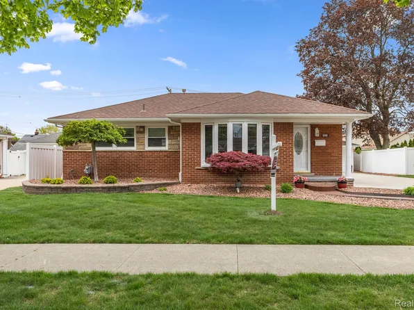 9280 Reeck Rd, Allen Park, MI 48101
