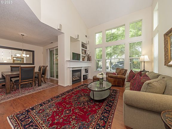 3rd image of 6516 NE Copper Beech Dr