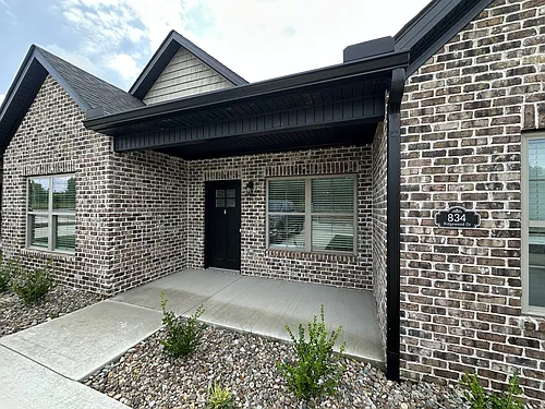 834 Ridgewood Dr #4 Photo 1