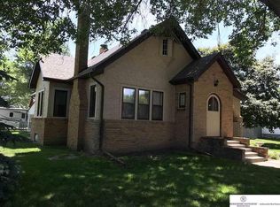 211 N Park Ave, Oakland, NE 68045