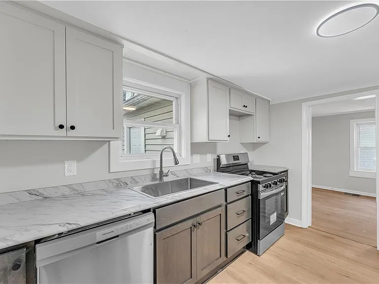 242 Orchard Ave #242 — Photo 2