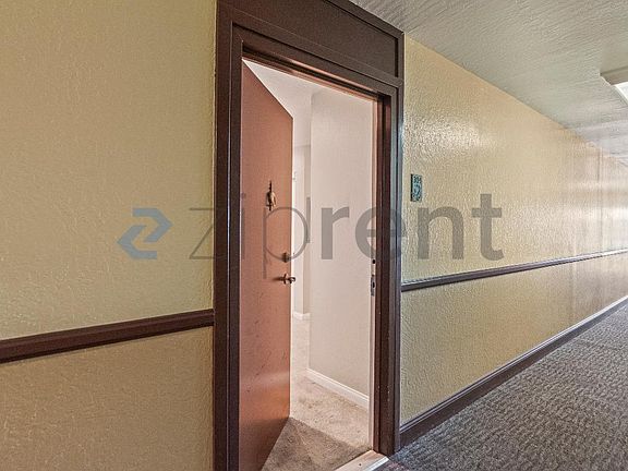 4th image of 1085 Murrieta Blvd APT 304