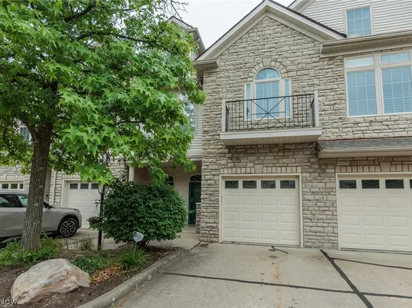3192 Richmond Rd, Beachwood, OH 44122