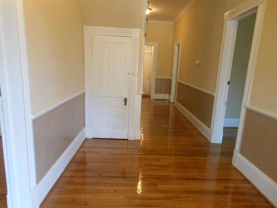 Entrance hall, beautifully refinished floors, ceilings, attractive moldings