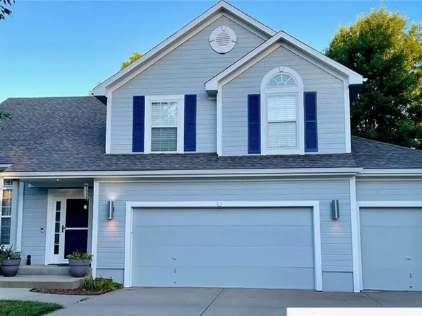 5900 Meadowsweet Ln, Shawnee, KS 66226