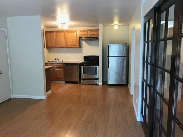 101 Kinross Dr #4 — Photo 23