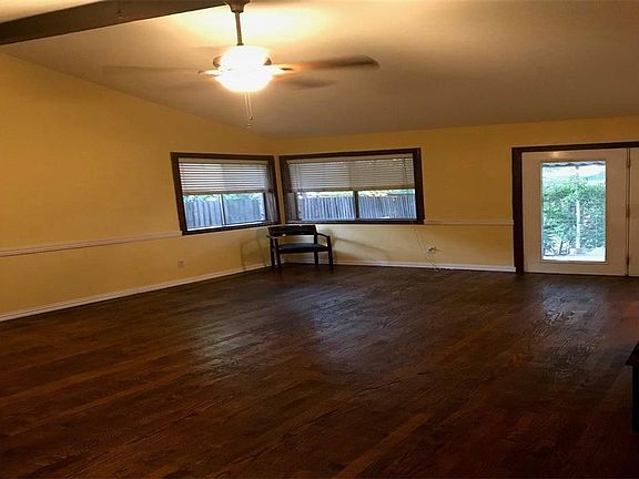 3rd image of 1262 Granada Ln