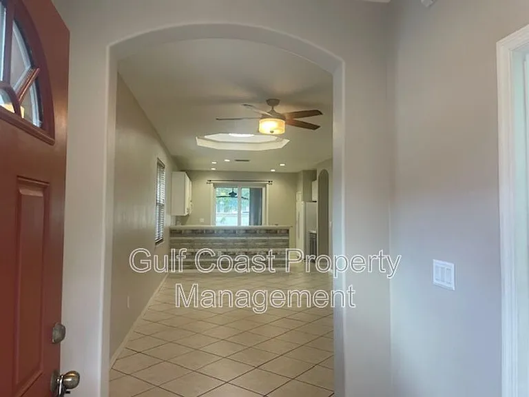 1457 Daryl Dr — Photo 3
