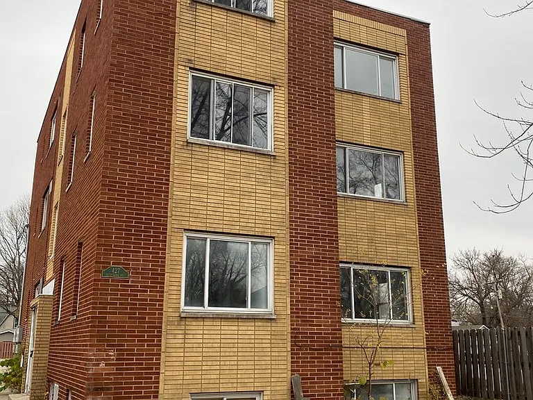 427 S Grand Ave W — Photo 9