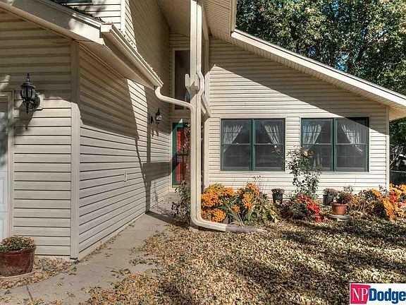 2nd image of 1415 Saint Joachin Ct