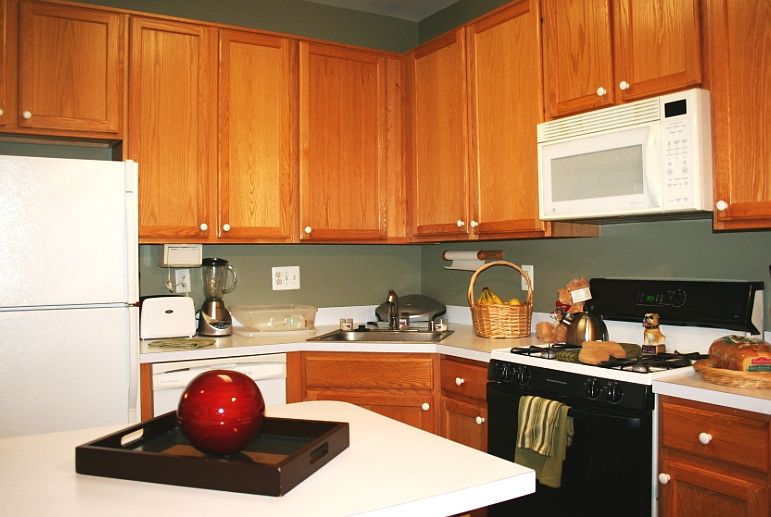 2nd image of 103 Old House Ct #103