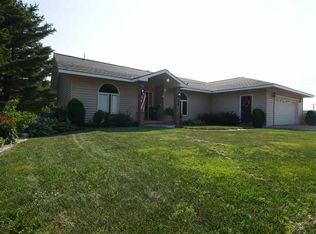 1232 W Quincy St, Hancock, MI 49930