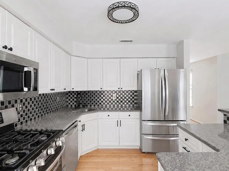 Kitchen w/SS Appliances