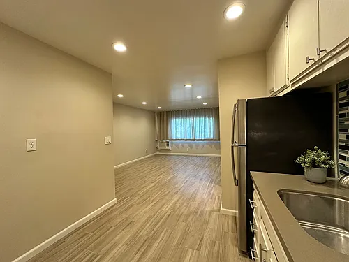 Floor plan 106