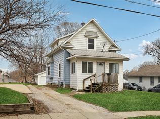 709 Pleasant View Dr, Des Moines, IA 50315