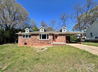 808 W Georgia Ave, Bessemer City, NC 28016