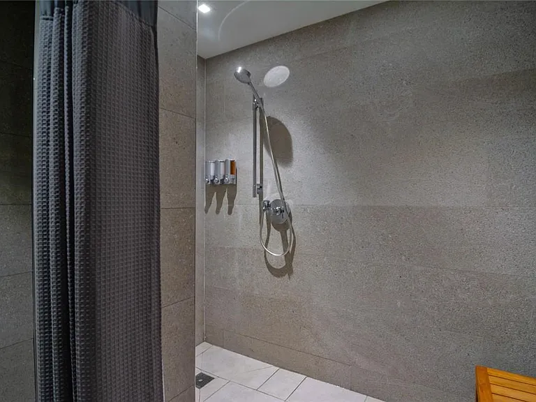 1180 N Federal Hwy #1103 — Photo 61