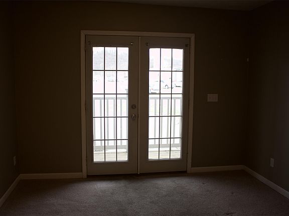 Entrance into apartment