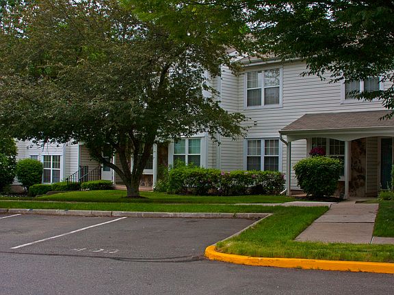 3rd image of 41 Oswestry Way #41