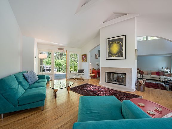 3rd image of 15 Georgian Ln