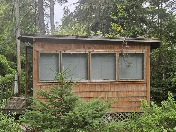 98 Meadow Point Road, Lamoine, ME 04605