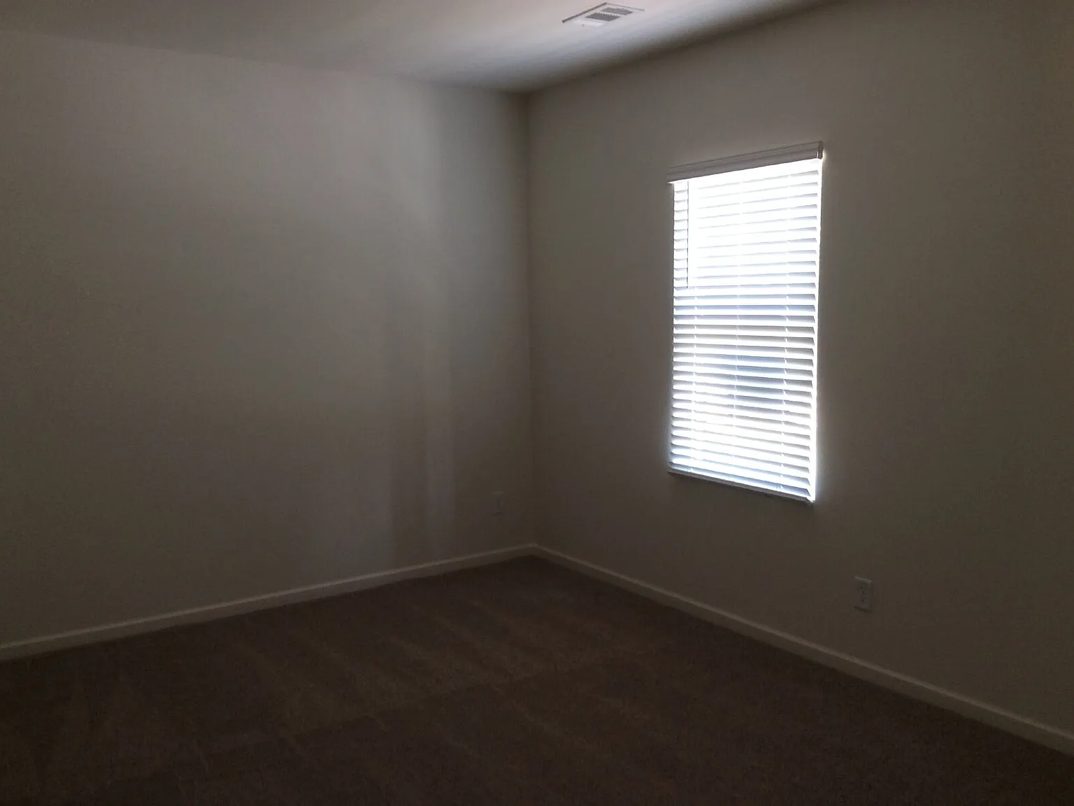 4 bed, 2.5 bath, $2,195 — Photo 4