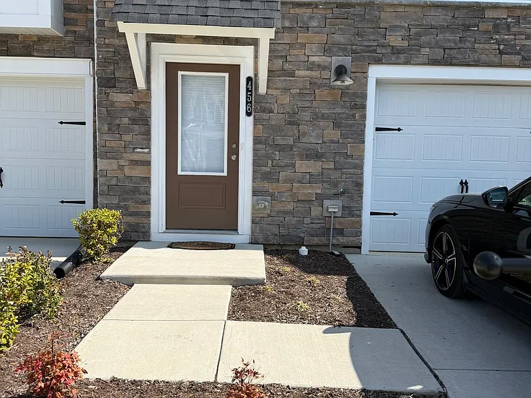 456 Rivanna Hill Rd — Photo 2