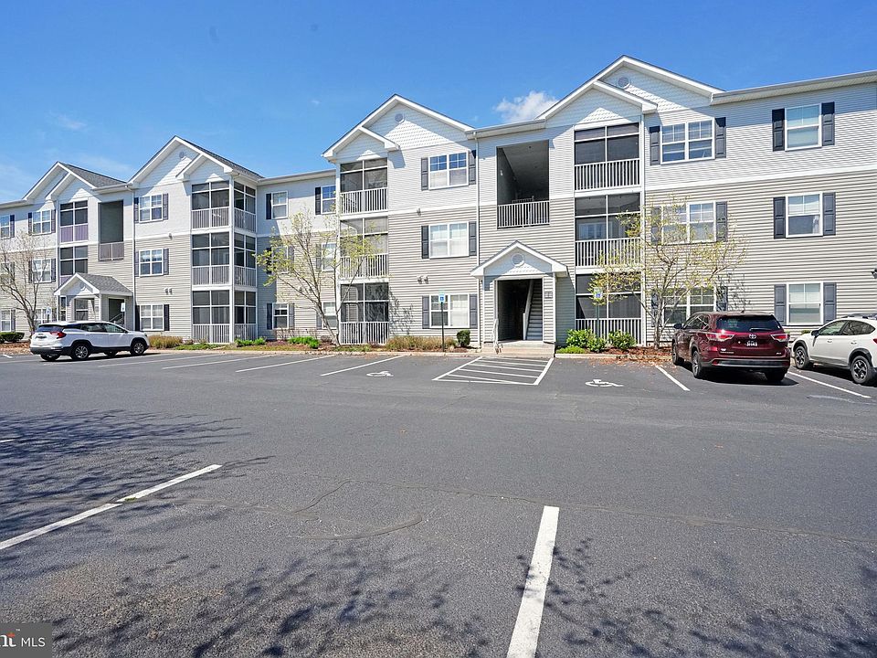 1st image of 34670 Villa Cir Unit 2106