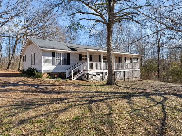 30 Mill St, Pelzer, SC 29669