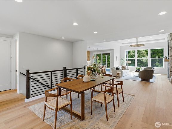 5th image of 15221 210th Avenue E #991