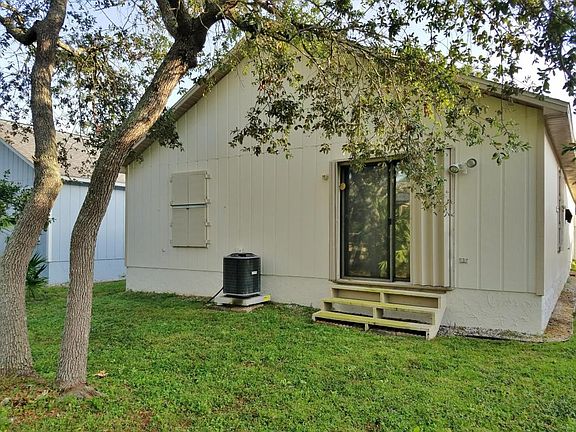 2nd image of 91 Crooked Pine Rd