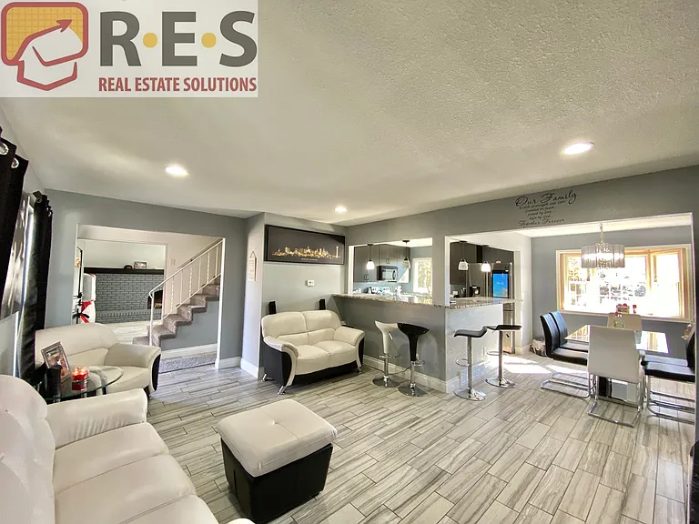 2468 S Evanston St — Photo 10