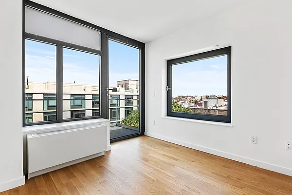 Rented by Greystar | media 18