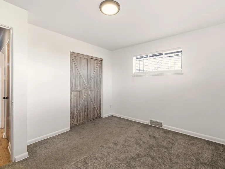 3525 N Hudson St — Photo 12