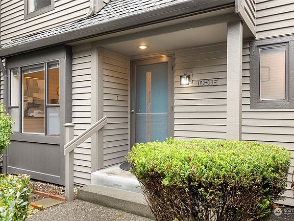 4th image of 105 Chinook Lane #E