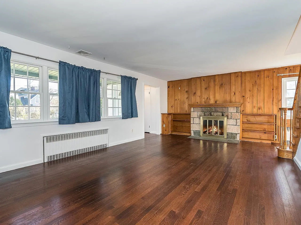 3 bed, 2188 sqft, $4,400 — Photo 4