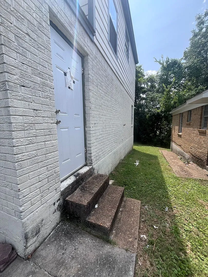 Renovated house in quite Neighborhood — Photo 3