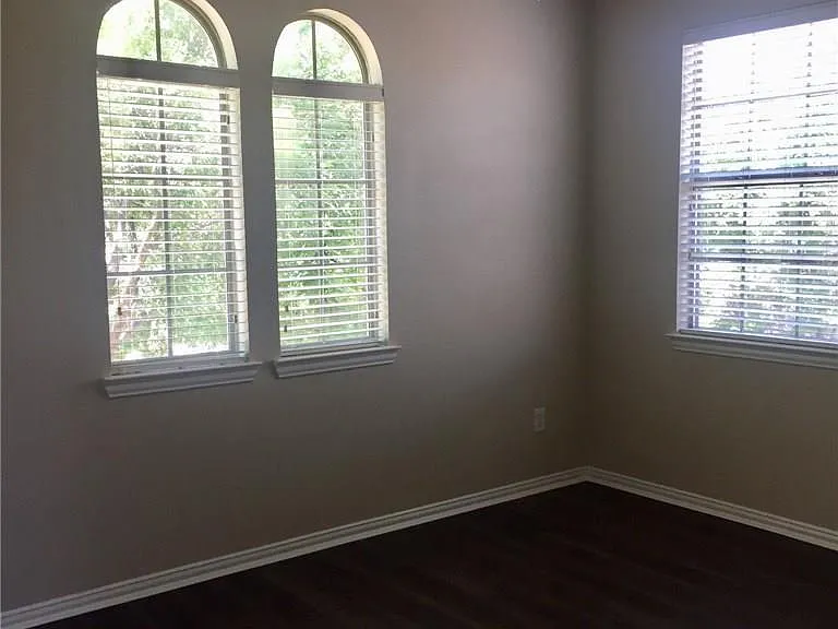 1016 Grey Fox Dr — Photo 18